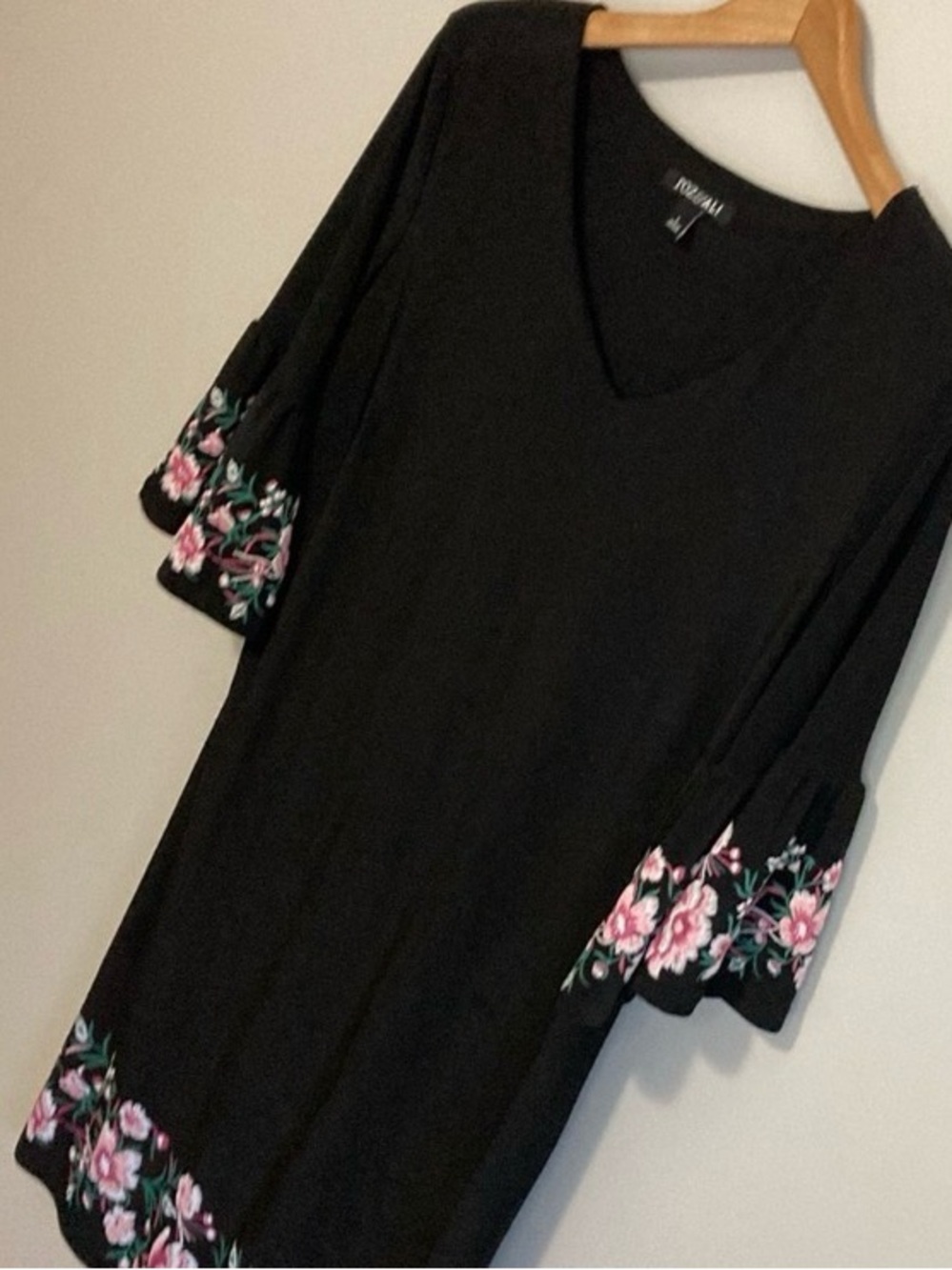 Roz & Ali Black Floral-Trim V-Neck Dress, Women’s Size Large, Pink Flowers - Picture 4 of 10